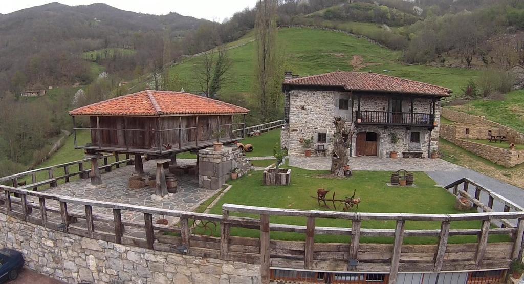 Hotel Casona De El Castaniu Serrapio Exteriér fotografie